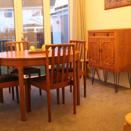 Lovely Home In Лантуит Мейджър Екстериор снимка